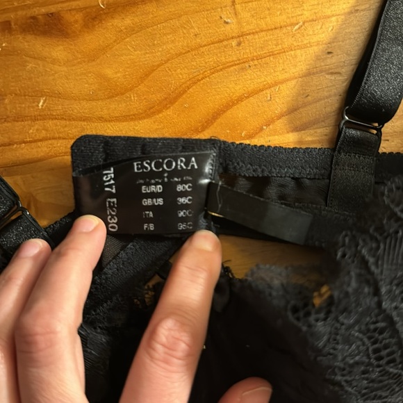 36C Escora Shelf Bra - Picture 4 of 4